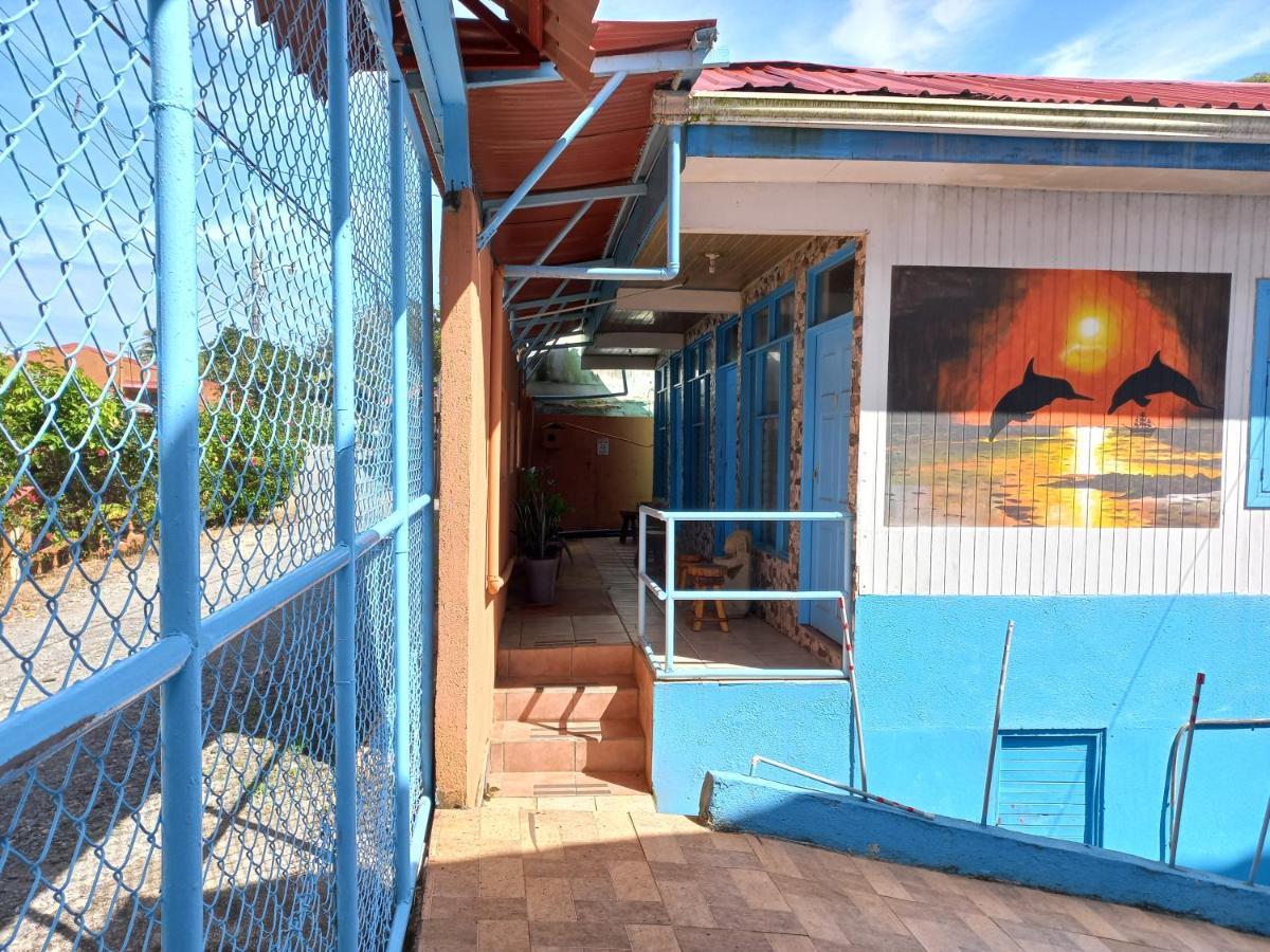 Hotel La Uvita Puerto Limon Esterno foto