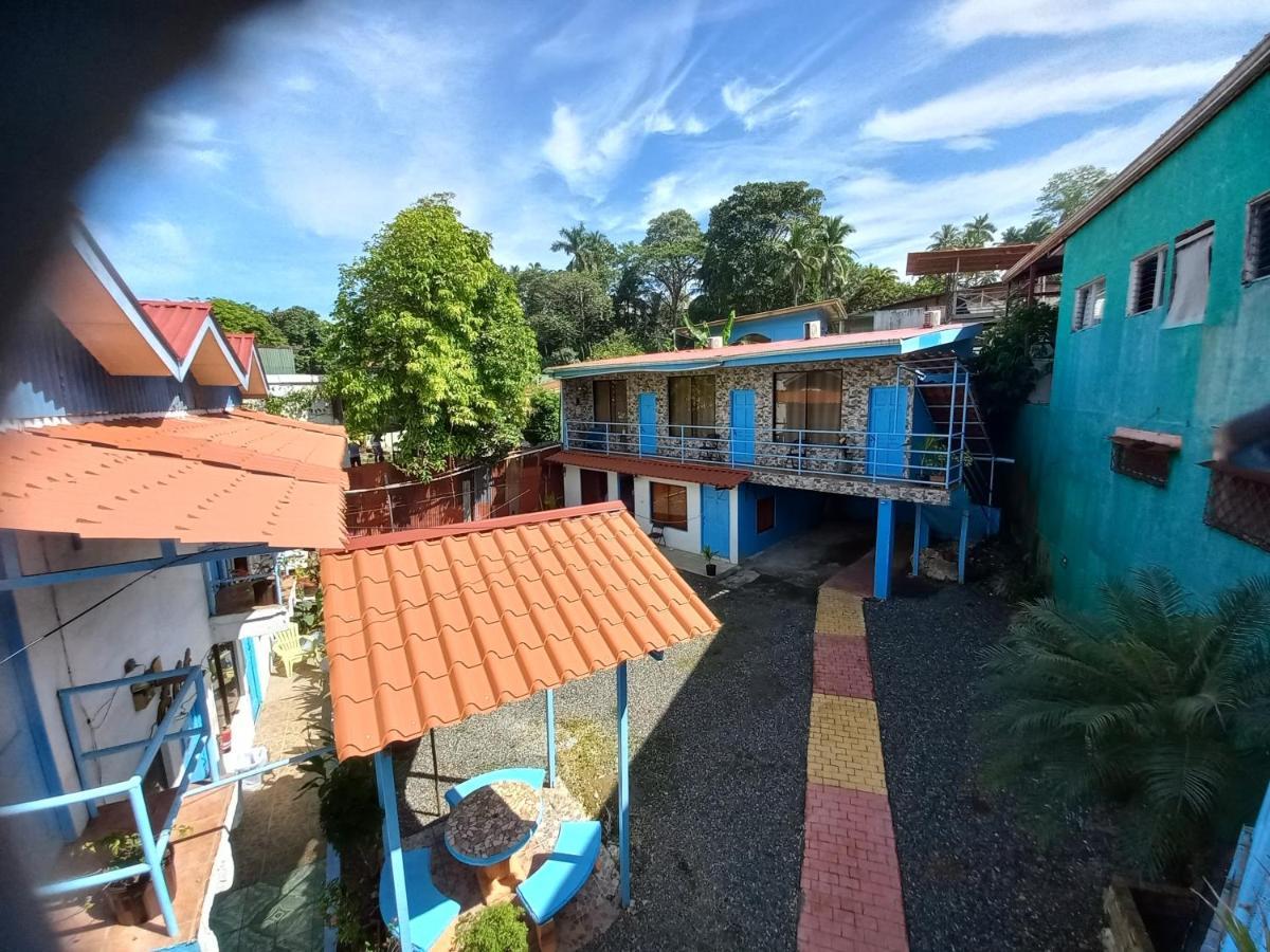 Hotel La Uvita Puerto Limon Esterno foto
