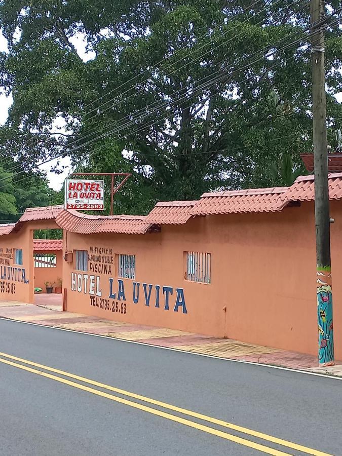 Hotel La Uvita Puerto Limon Esterno foto