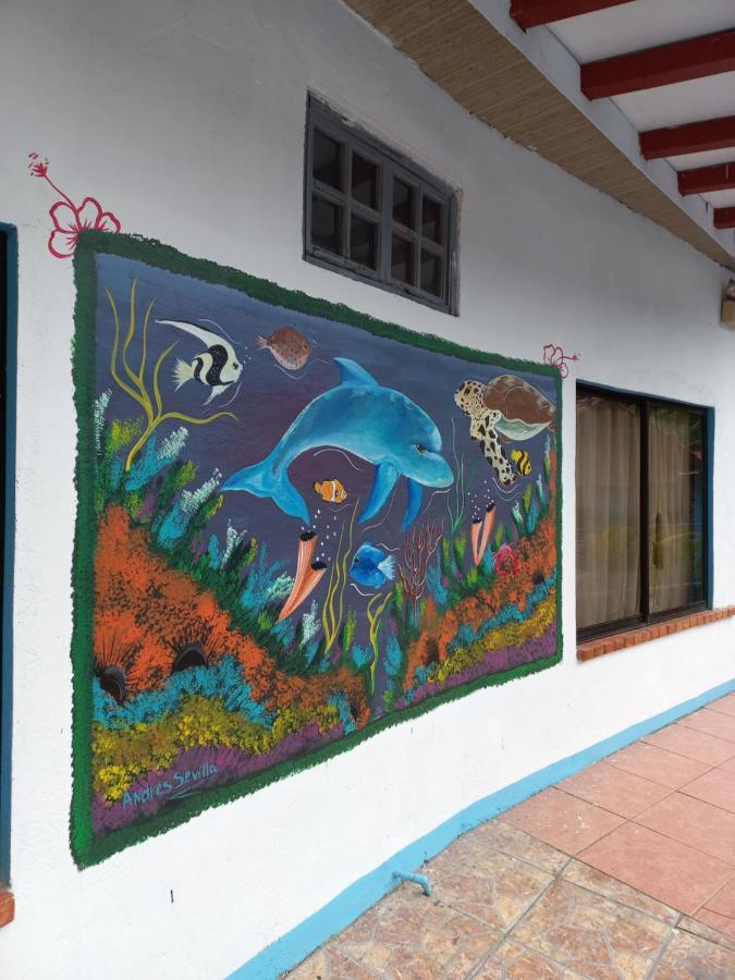 Hotel La Uvita Puerto Limon Esterno foto